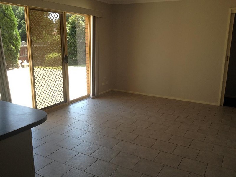 74 Paringa Boulevard, Meadow Heights VIC 3048