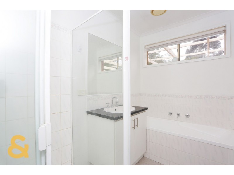 15 Thurmand Court, Roxburgh Park VIC 3064