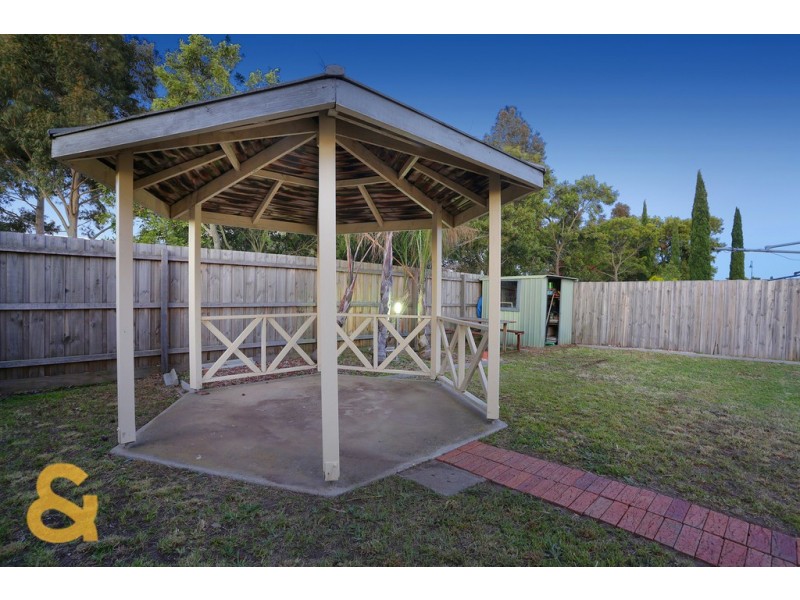 10 Vela Place, Roxburgh Park VIC 3064