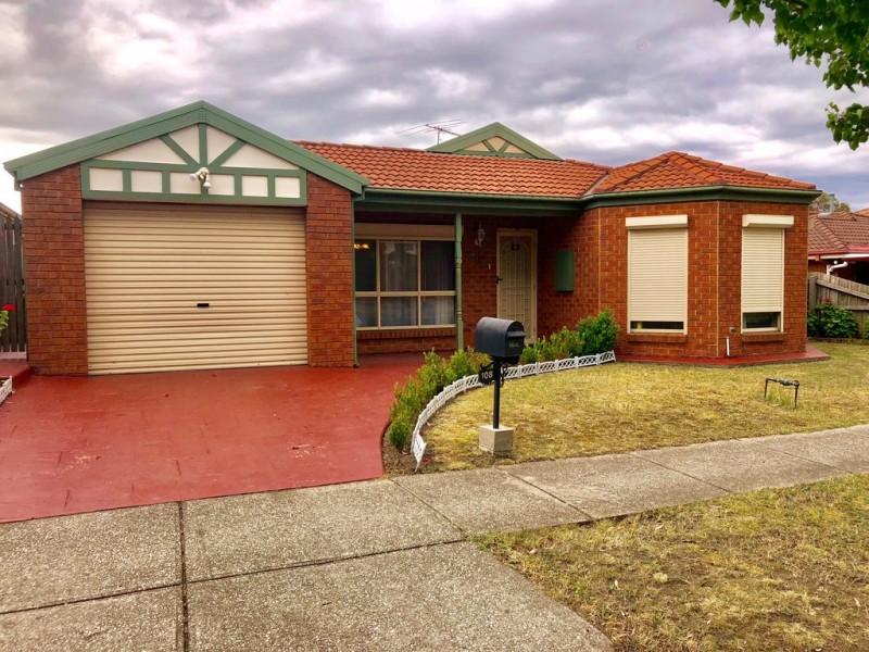 108 Roxburgh Park Drive, Roxburgh Park VIC 3064