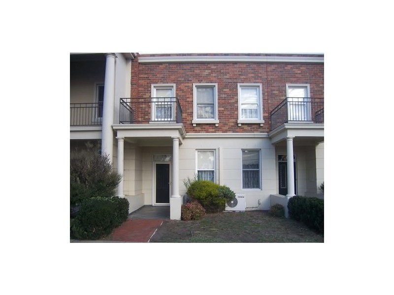 4 Richmond Terrace, Roxburgh Park VIC 3064