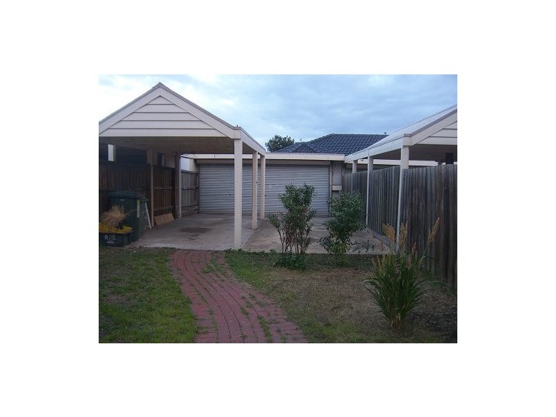 4 Richmond Terrace, Roxburgh Park VIC 3064