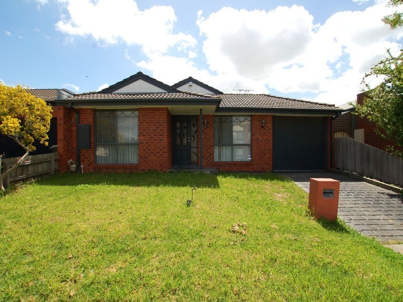 6 Tolson Court, Roxburgh Park VIC 3064