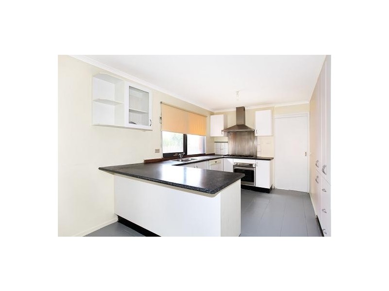 1 Harvey Court, Roxburgh Park VIC 3064