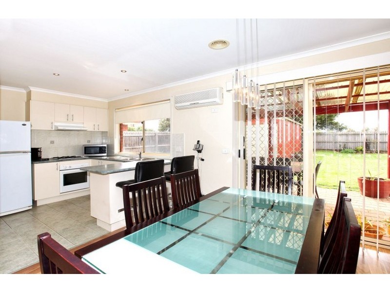 12 Serpens Court, Roxburgh Park VIC 3064