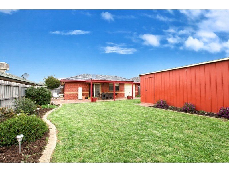 12 Serpens Court, Roxburgh Park VIC 3064