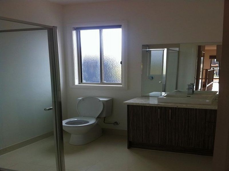 3/16 Clarendon Avenue, Craigieburn VIC 3064