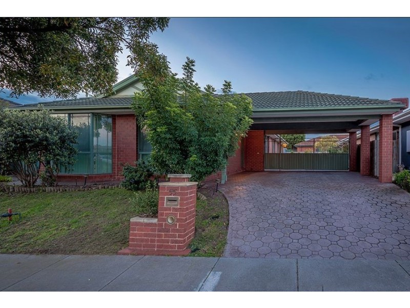 55 Rearden Crescent, Roxburgh Park VIC 3064