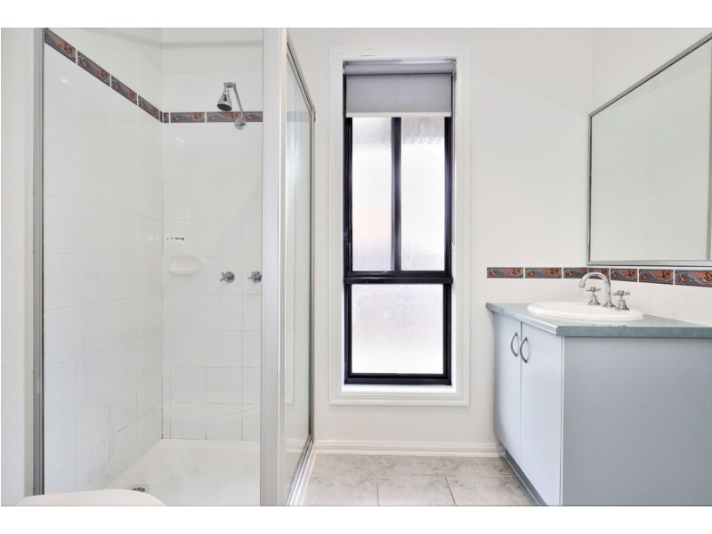 49 Limpopa Square, Roxburgh Park VIC 3064