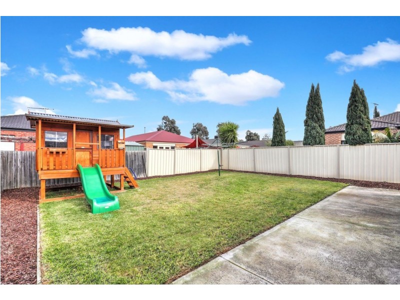 49 Limpopa Square, Roxburgh Park VIC 3064