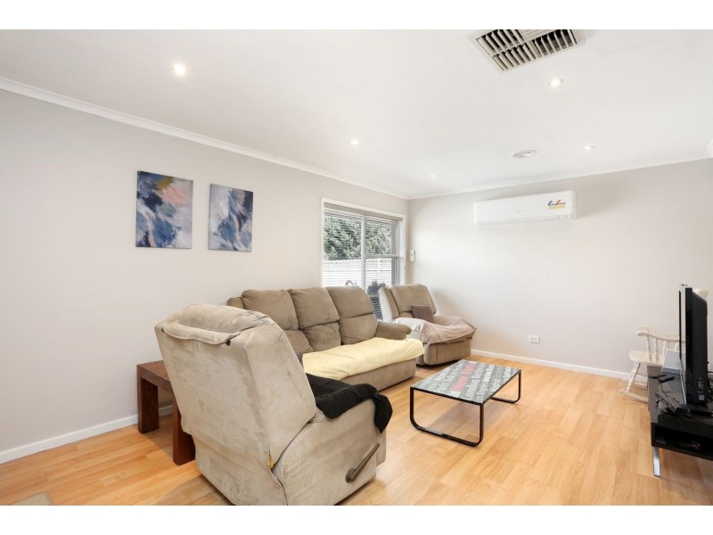 17 Canadian Court, Meadow Heights VIC 3048