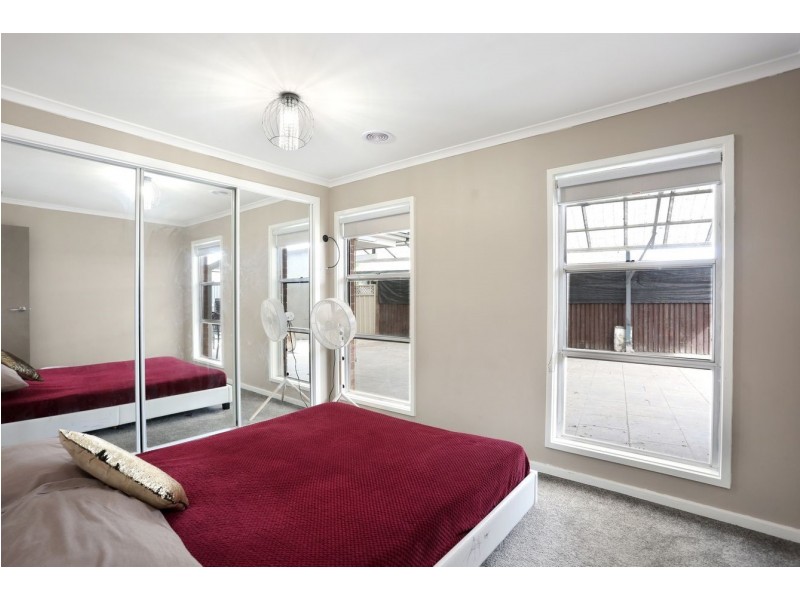 17 Canadian Court, Meadow Heights VIC 3048