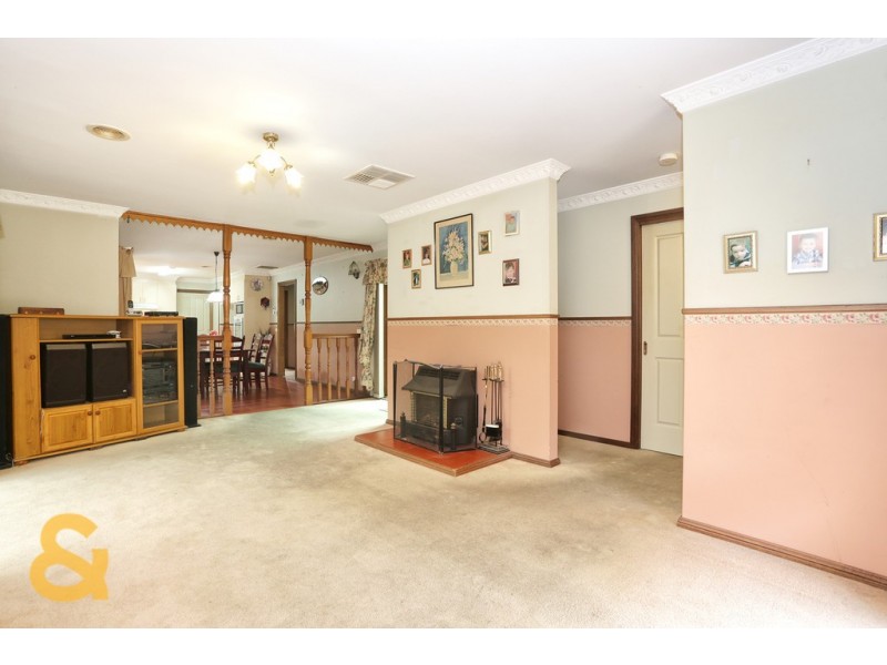 15 Solander Court, Roxburgh Park VIC 3064