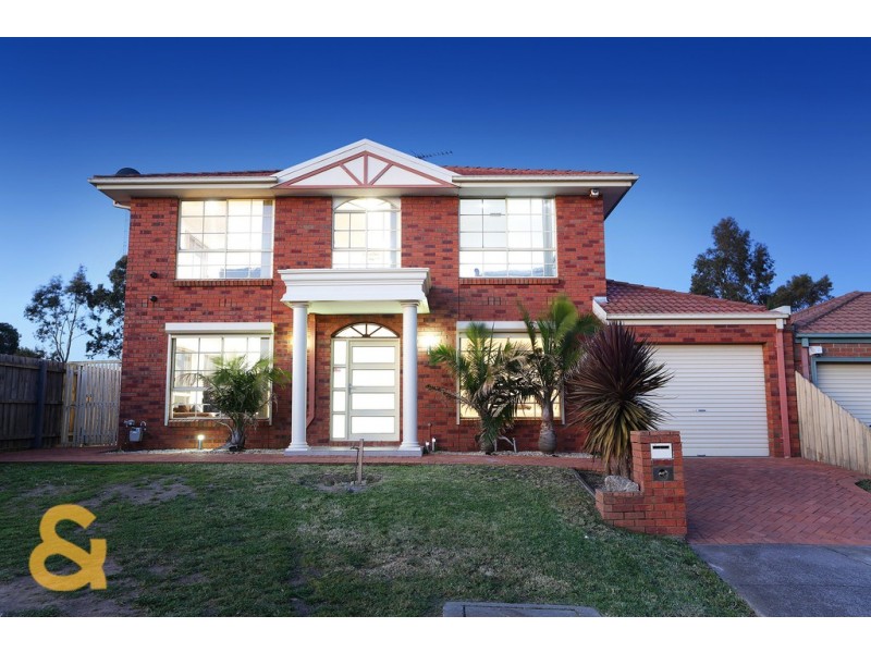 10 Vela Place, Roxburgh Park VIC 3064