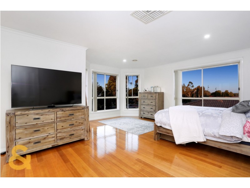 10 Vela Place, Roxburgh Park VIC 3064