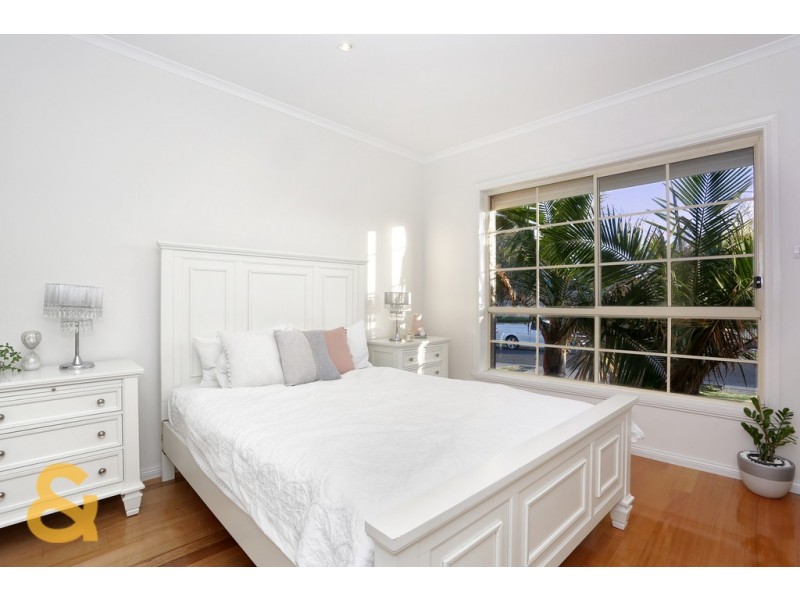 10 Vela Place, Roxburgh Park VIC 3064