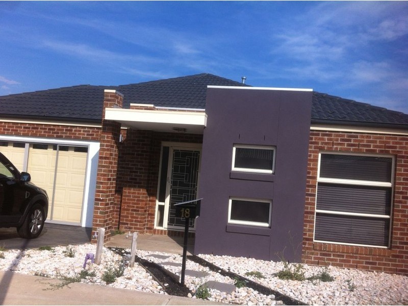 18 Parkhaven Street, Craigieburn VIC 3064