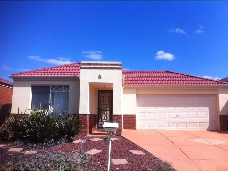 23 Lockwood Drive, Roxburgh Park VIC 3064