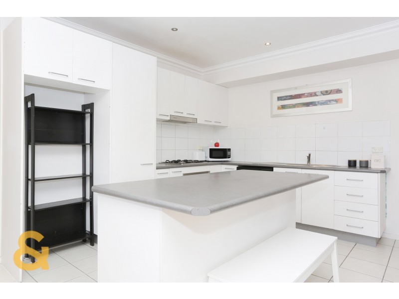 2 Viewbank Circuit, Roxburgh Park VIC 3064