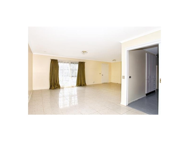 1 Harvey Court, Roxburgh Park VIC 3064