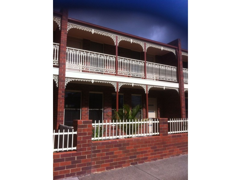 18 Kennedy Parade, Roxburgh Park VIC 3064