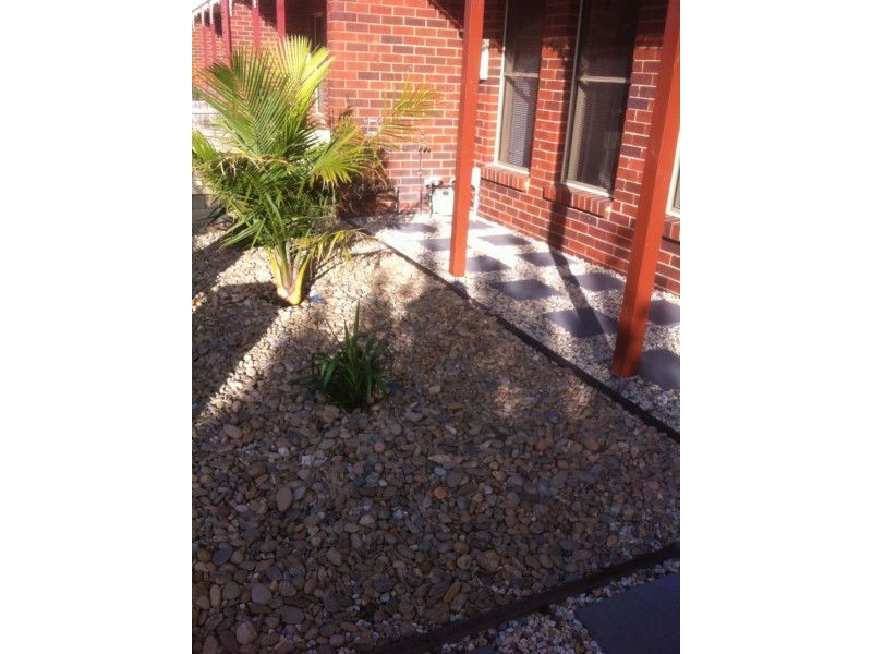 18 Kennedy Parade, Roxburgh Park VIC 3064