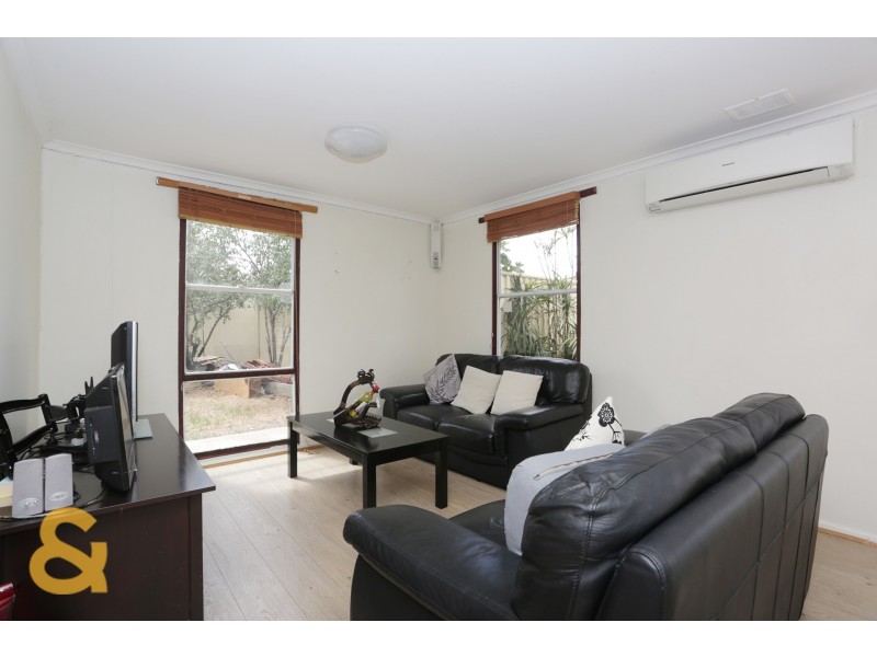 13 Glenmaggie Court, Meadow Heights VIC 3048