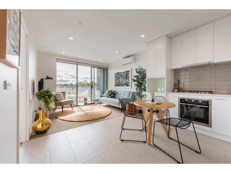 303/64 Sahi Crescent, Roxburgh Park VIC 3064