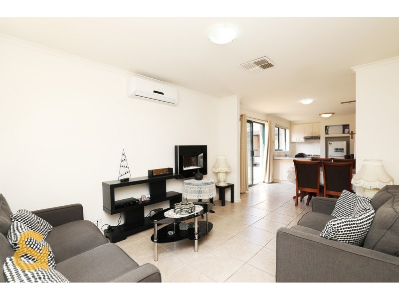 22 Pinnock Avenue, Roxburgh Park VIC 3064