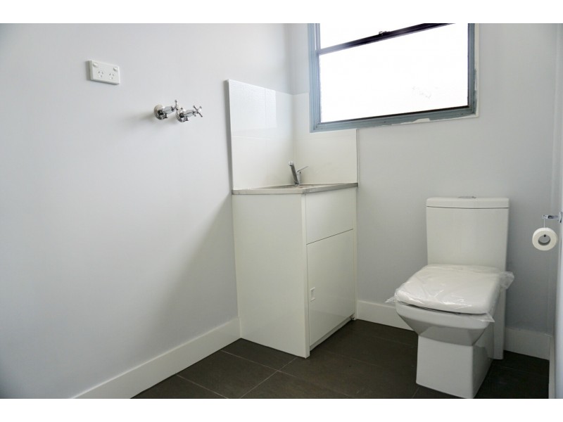 48 Woodburn Crescent, Meadow Heights VIC 3048