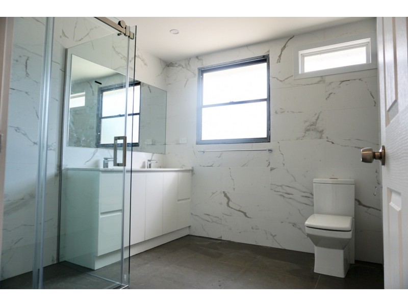 48 Woodburn Crescent, Meadow Heights VIC 3048