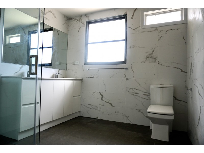 48 Woodburn Crescent, Meadow Heights VIC 3048