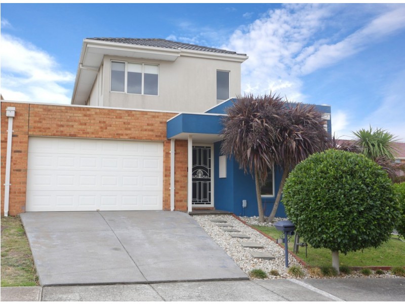 23 Donvale Avenue, Roxburgh Park VIC 3064