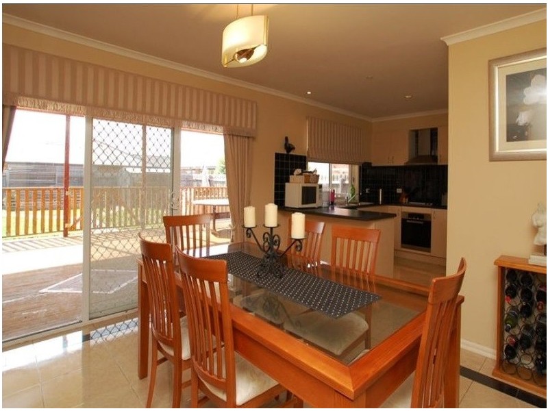52 Paroo Avenue, Roxburgh Park VIC 3064