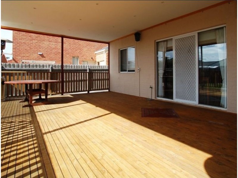 52 Paroo Avenue, Roxburgh Park VIC 3064