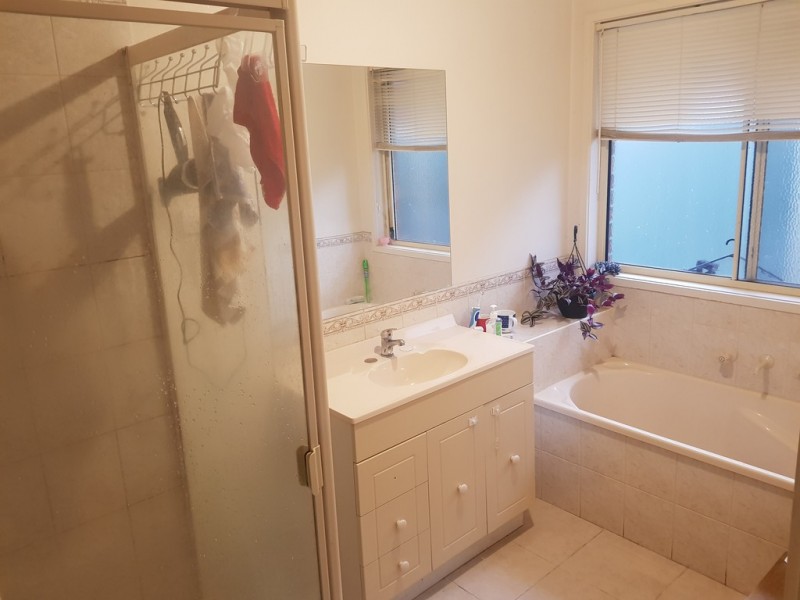 12 Pecos Pl, Roxburgh Park VIC 3064