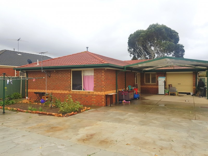 12 Pecos Pl, Roxburgh Park VIC 3064