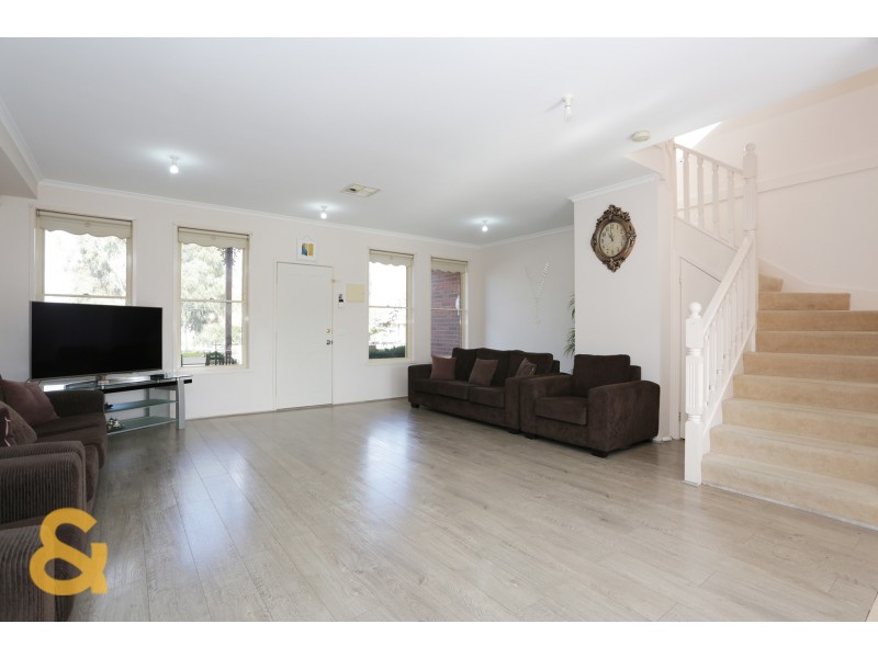 28 Athol Avenue, Roxburgh Park VIC 3064