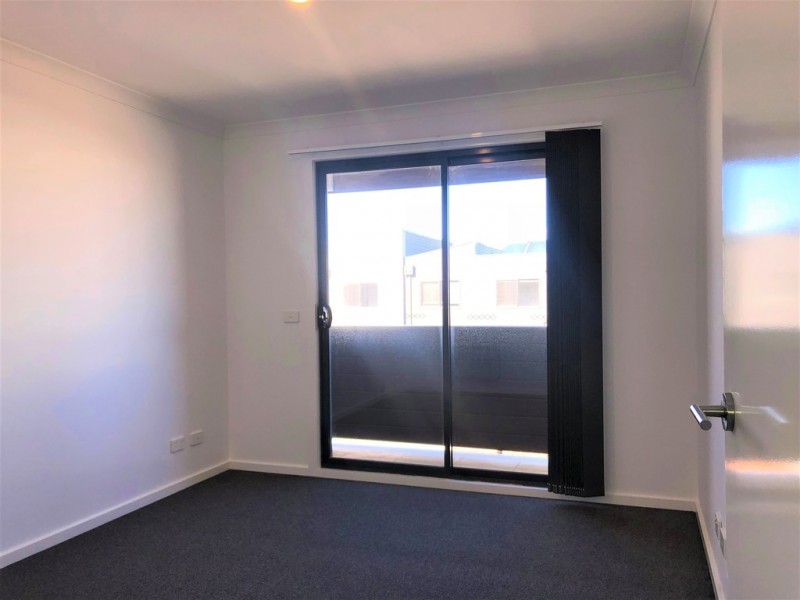 24/205 James Mirams Drive, Roxburgh Park VIC 3064