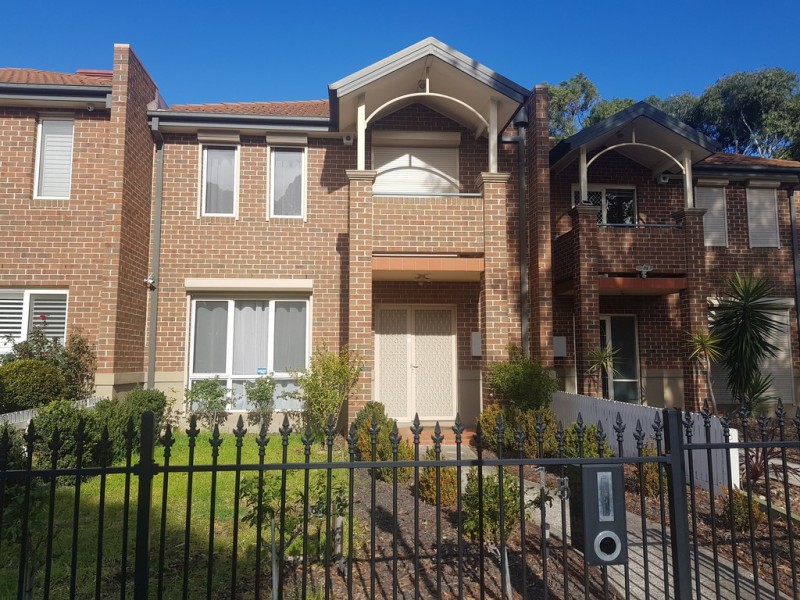 15 Mckinley Drive, Roxburgh Park VIC 3064