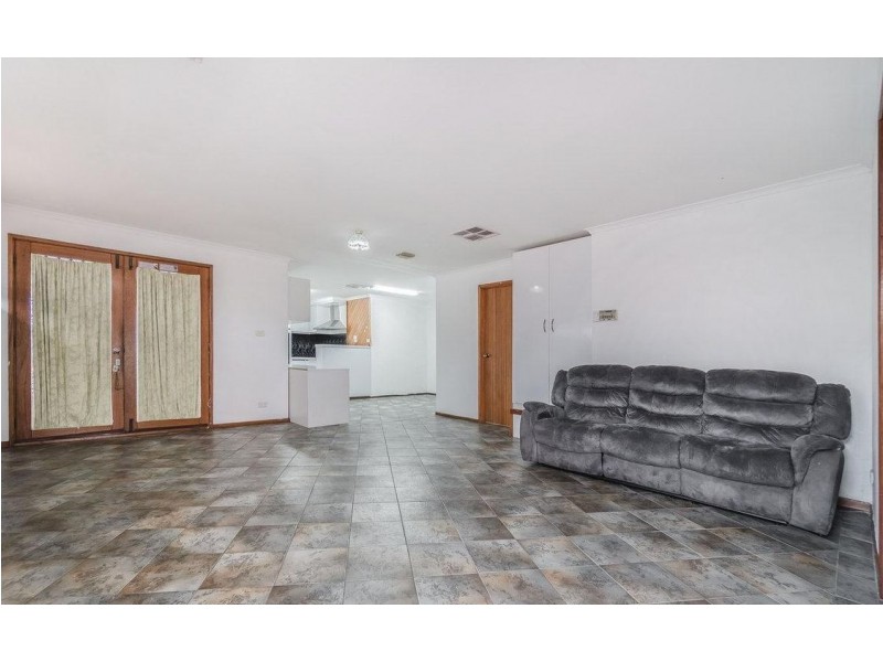 8 Colignan Court, Meadow Heights VIC 3048