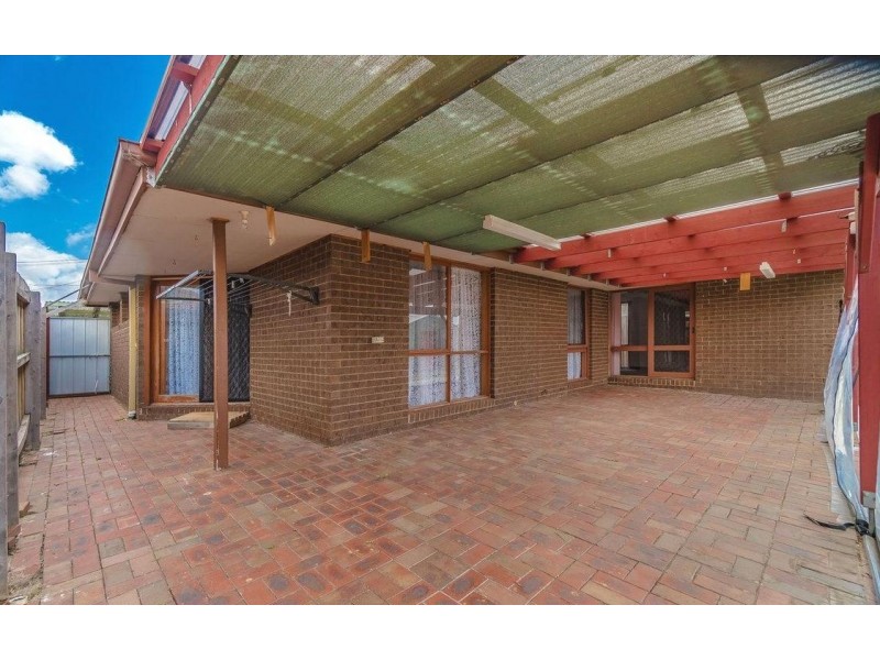 8 Colignan Court, Meadow Heights VIC 3048