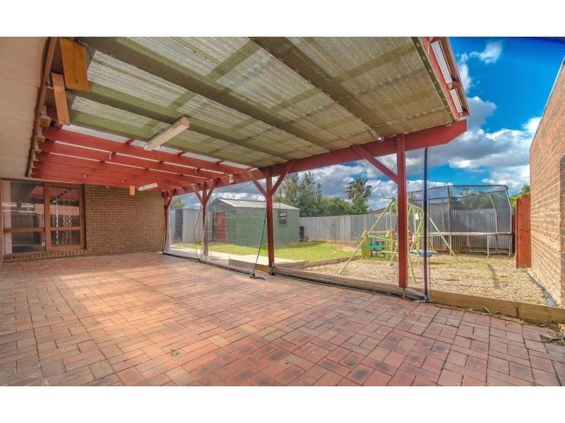 8 Colignan Court, Meadow Heights VIC 3048