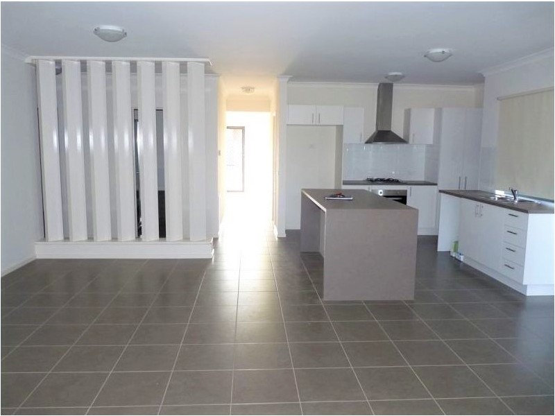 3 Thoresby Circuit, Craigieburn VIC 3064