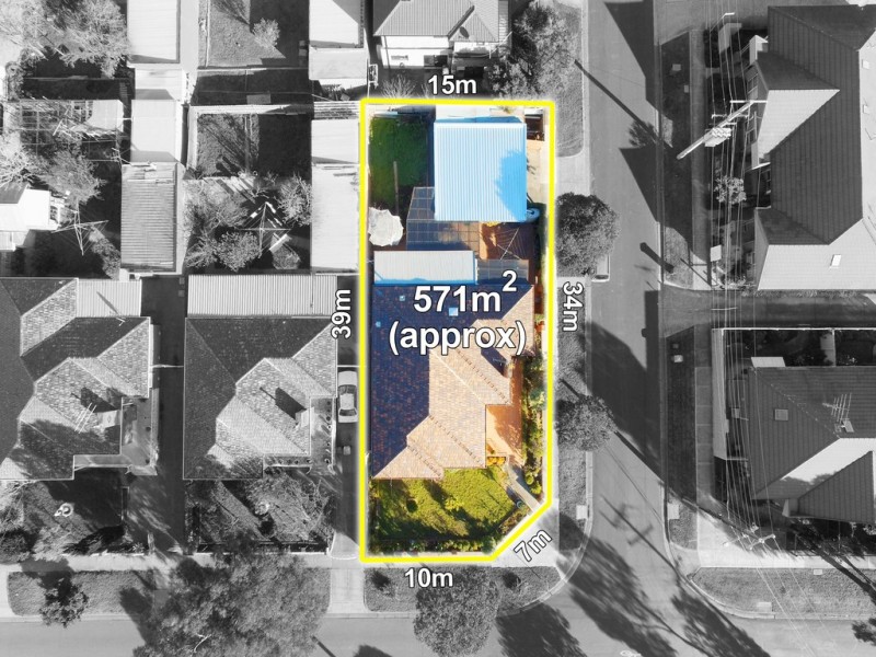 17 Tunaley Parade, Reservoir VIC 3073