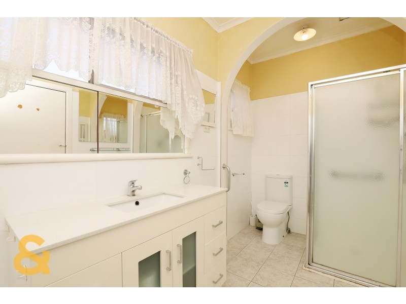 17 Tunaley Parade, Reservoir VIC 3073