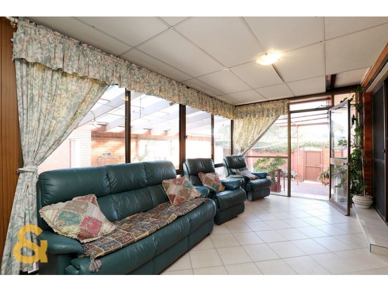 17 Tunaley Parade, Reservoir VIC 3073