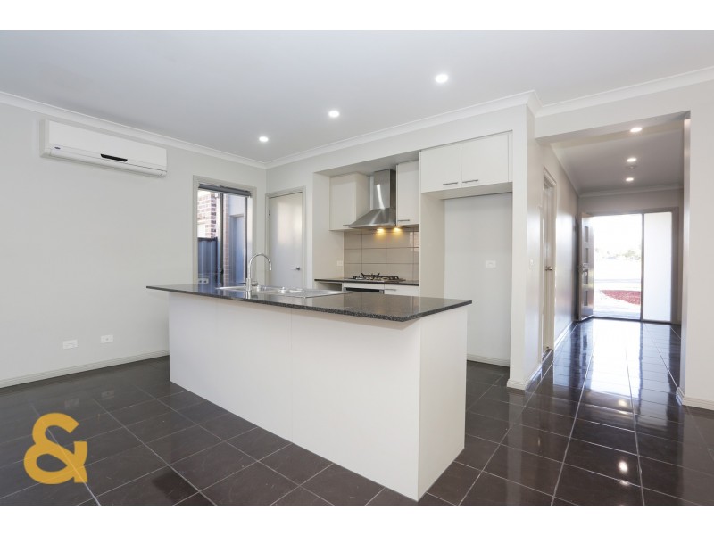 38 Domain Way, Craigieburn VIC 3064
