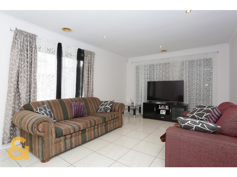 7 Aster Close, Meadow Heights VIC 3048