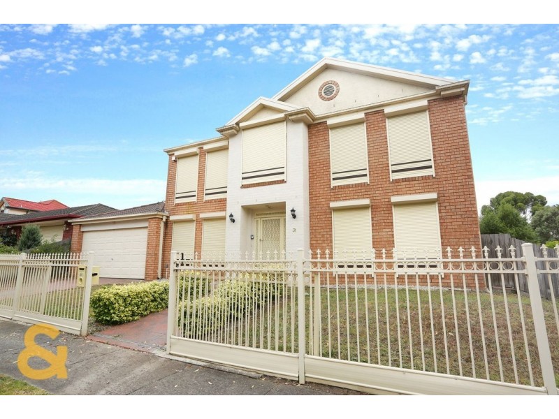 31 Mckenzie Crescent, Roxburgh Park VIC 3064
